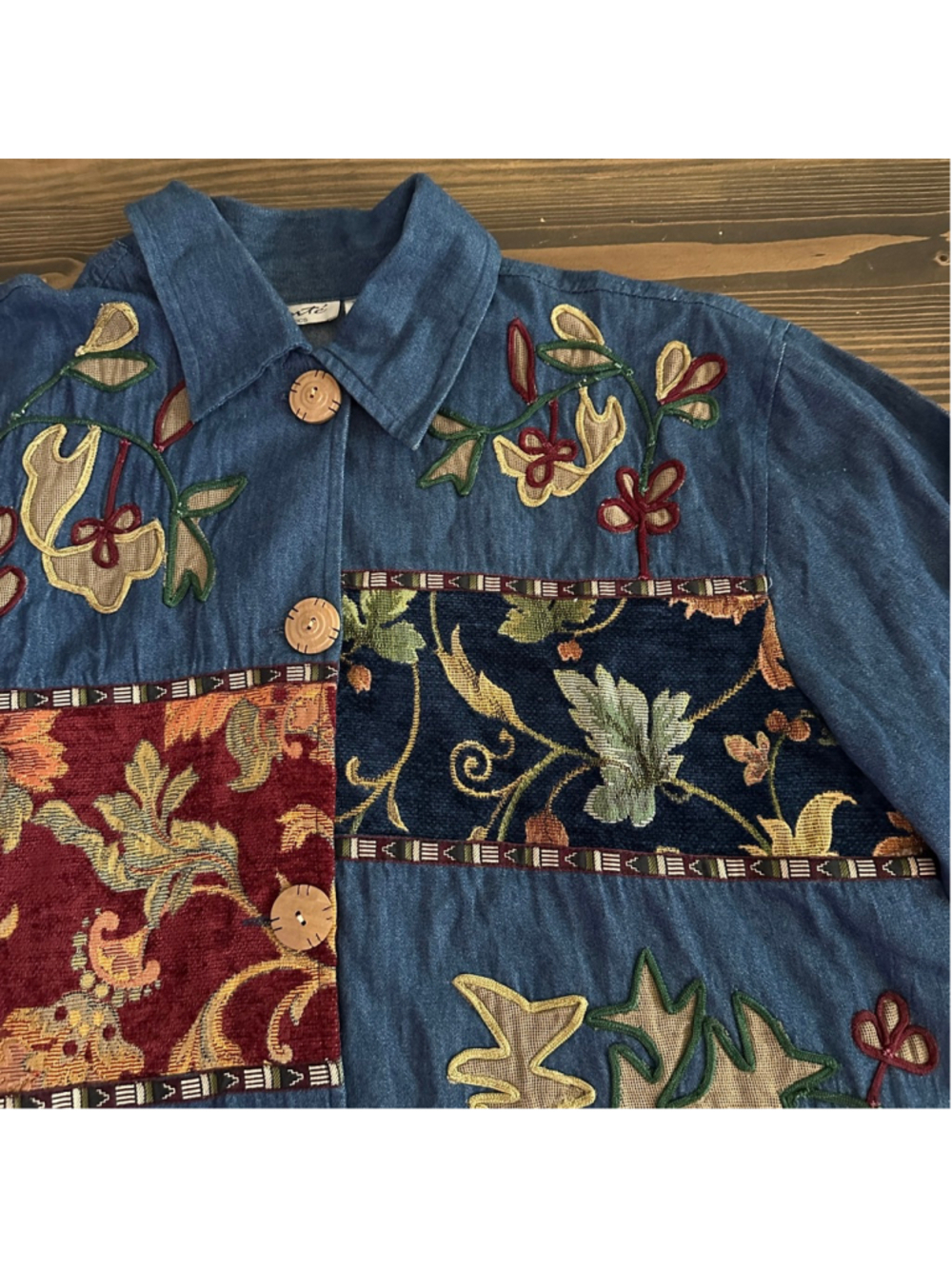 Women’s Santé Classics Blue Embroidered Denim Jacket Floral Size L Boho Global